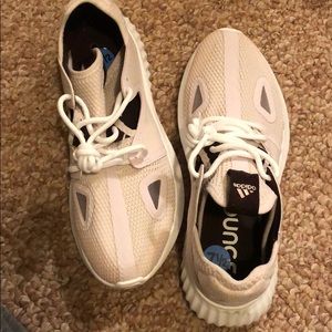 Adidas bounce lavender shoes